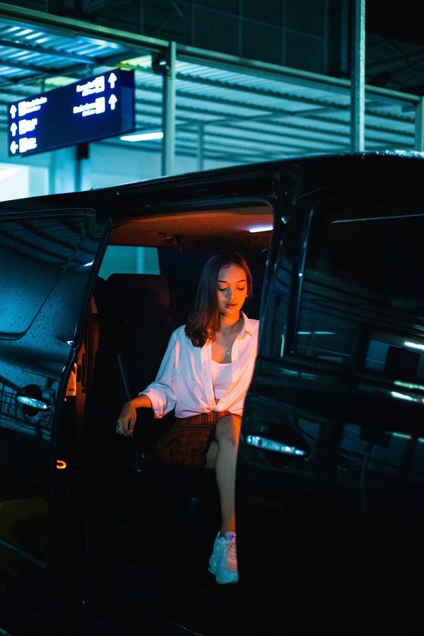 Transfert aéroport en van à bourgoin : confort et fiabilité assurés